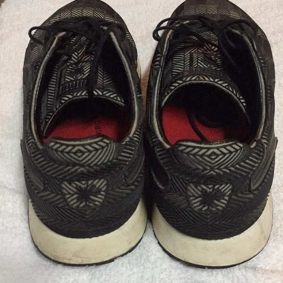 Puma running shoe by Mihara Yasuhiro size 7 - Picture 4 of 5